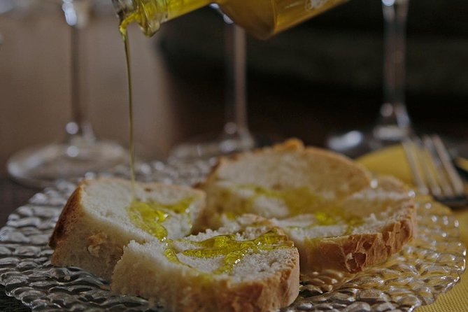 Private Wine and Extra Virgin Olive Oil Tasting - Accessibility and Transportation Options