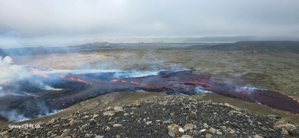 Reykjavik: Geldingadalir Volcano Hike and Blue Lagoon Visit - Included Amenities and Admission