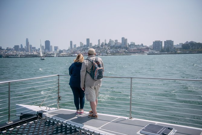 San Francisco Bay Sailing Cruise - Traveler Capacity and Attire