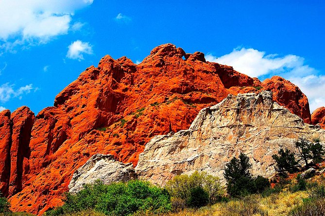 Small Group Tour of Pikes Peak and the Garden of the Gods From Denver - Explore Manitou Springs