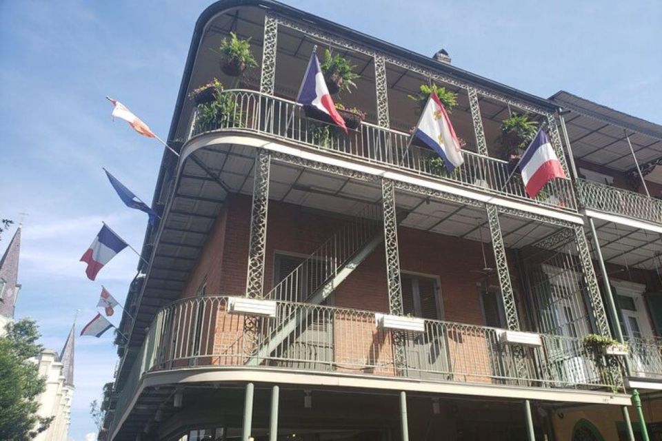 The Louisiana of Creoles: Visit to the French Quarter - Immersive Cultural Journey