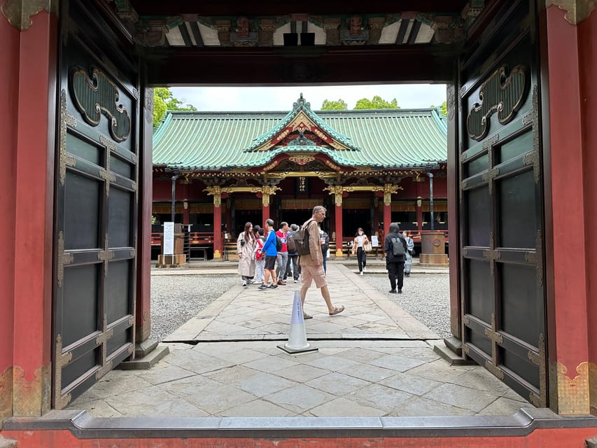 Tokyo Old Traditional Town~Yanaka , Nezu & Ueno Sakuragi - Religious Insights