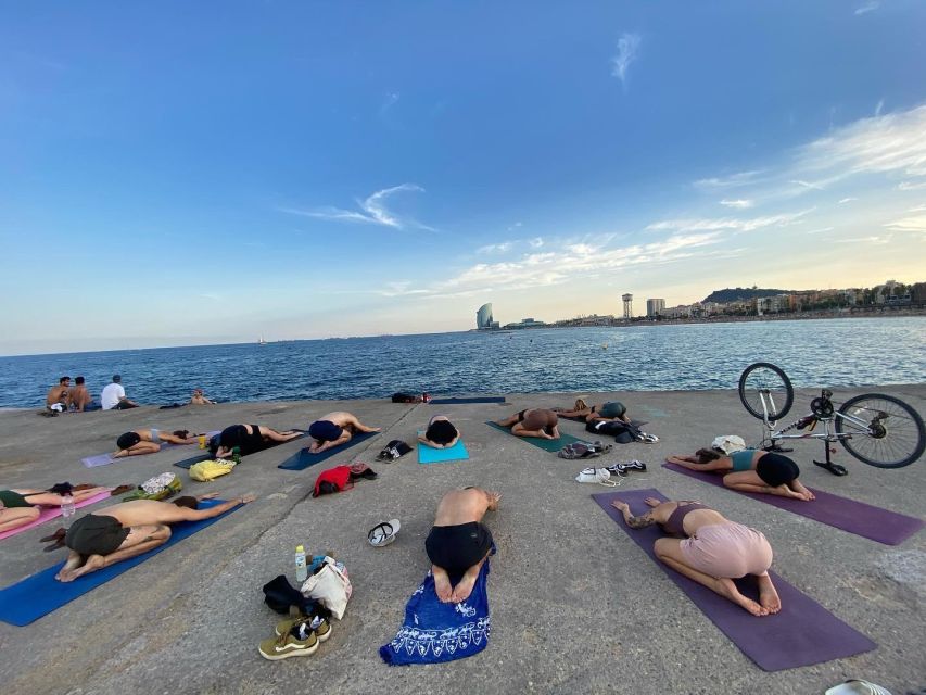 Barcelona: Yoga + Food Taste + City Centre Walking Tour - Customer Experiences and Reviews