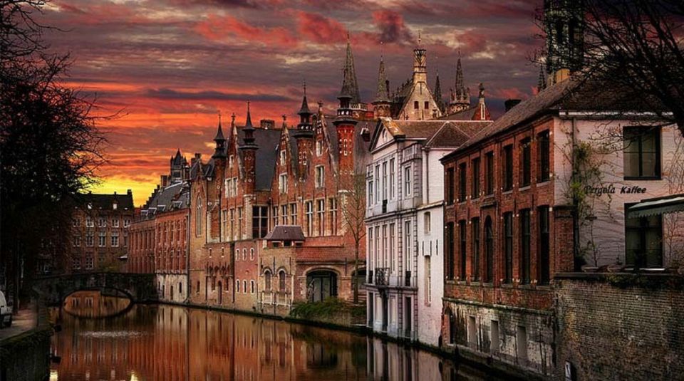 From Brussels: Bruges Full-Day Guided Tour - Enhancing the Experience With Knowledgeable Guides