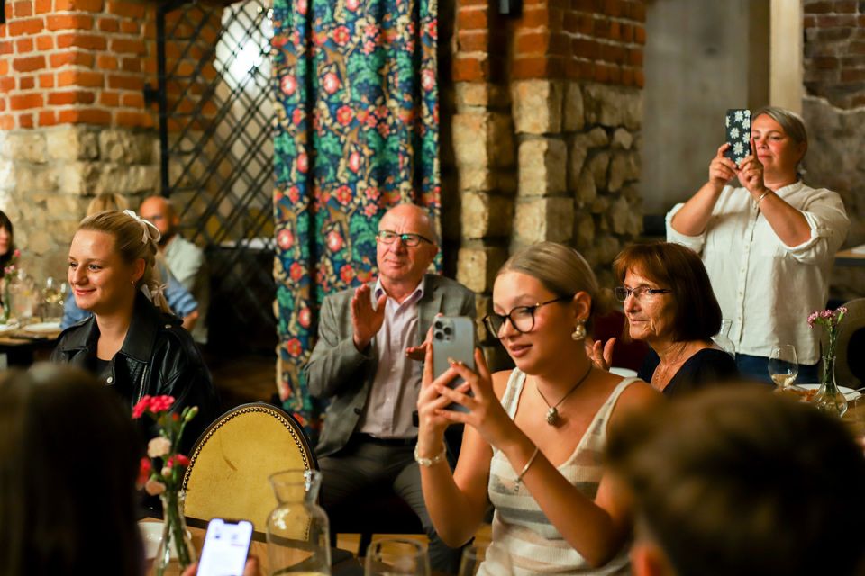 Krakow : Folk Show Dinner Drinking and Fun ! Book Now! - Meet Visitors Worldwide