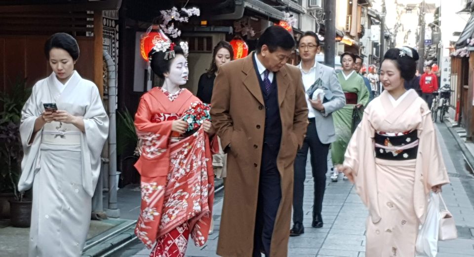 Kyoto: Gion Night Walking Tour - Frequently Asked Questions