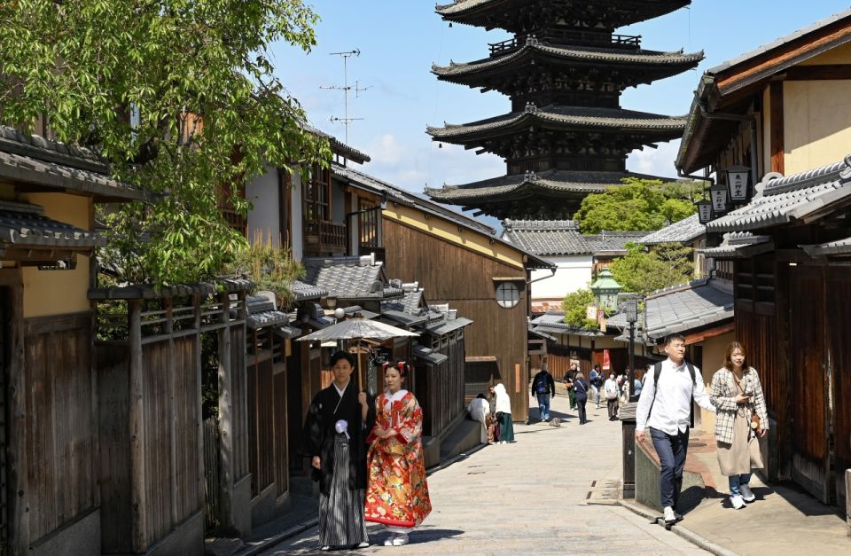 Kyoto: Private Customized Walking Tour With a Local Insider - Taking in Local Culture