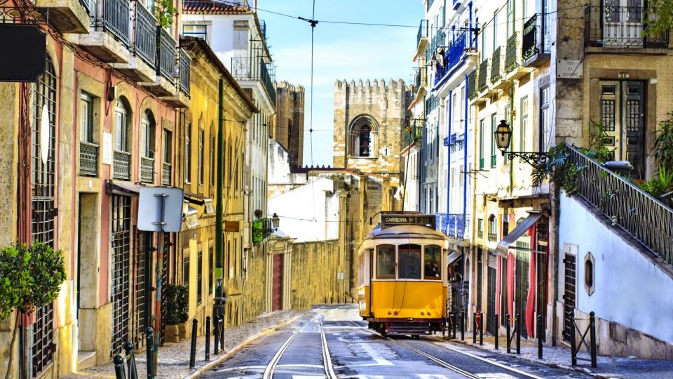 Lisbon Private Deluxe City Tour - Comfortable Luxury Transport