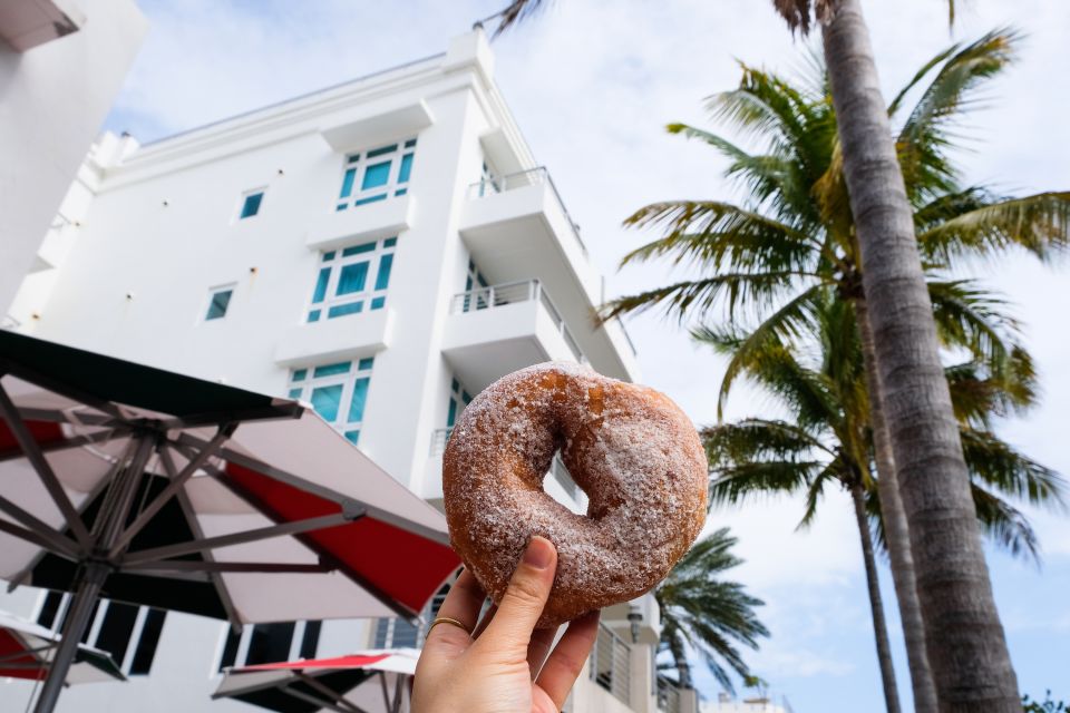 Miami: Wynwood Donut Tour With Donut Tastings - Churros at Cerveceria La Tropical