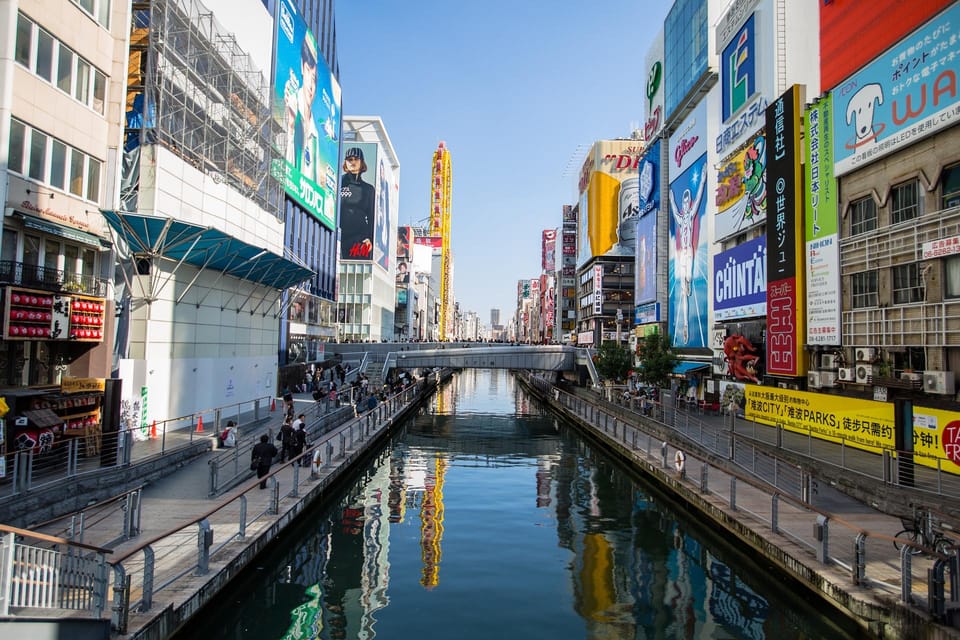 Osaka: Self-Guided Audio Tour - Enjoying Hep Five Ferris Wheel