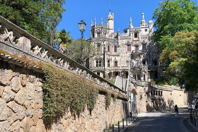 Quinta Da Regaleira and Sintra Visit Half Day Private Tour - Sintra Exploration