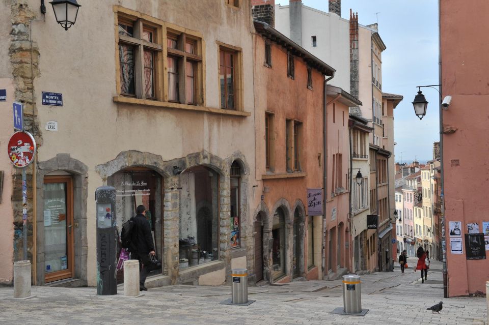 Storytelling Tour of Croix-Rousse in English - Frequently Asked Questions