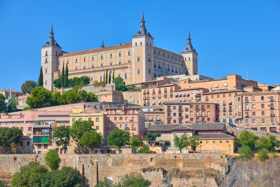 Toledo: Exclusive Private Tour With Licensed Guide - Exploring Christian, Jewish, and Muslim Quarters