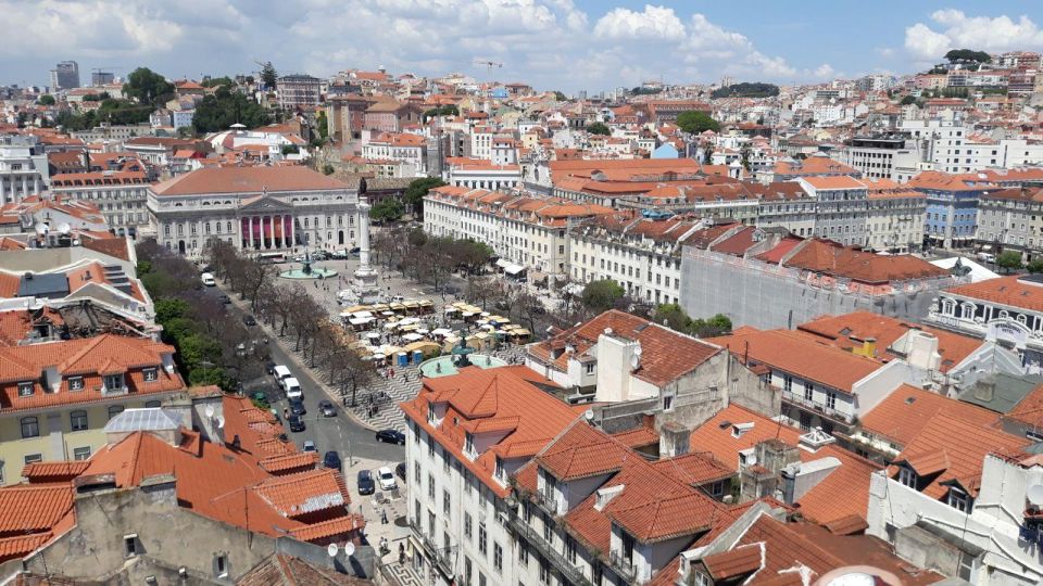 Tuk Tuk Tour Historic Central Lisbon - Suitable Travelers