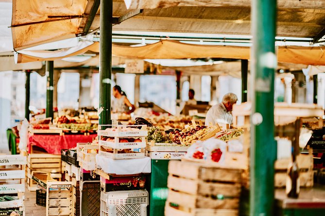 Venice: Aperitif & Cicchetti Tasting and Walking Tour - Venetian Aperitif Culture