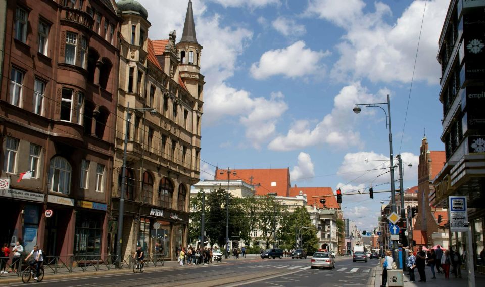 Wroclaw: Tour by Large Historic Tram (1,5 H, 32 Seats) - Important Notes