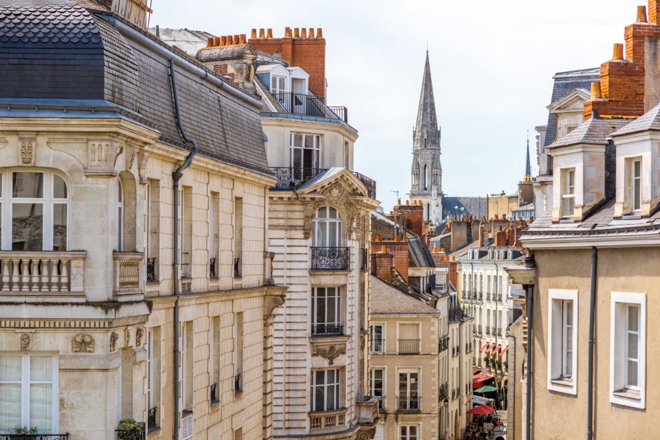 Nantes: First Discovery Walk and Reading Walking Tour - Frequently Asked Questions