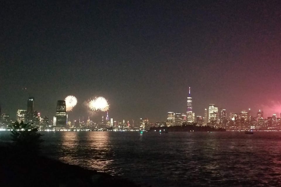 New York City Skyline & 4th of July Fireworks - Frequently Asked Questions