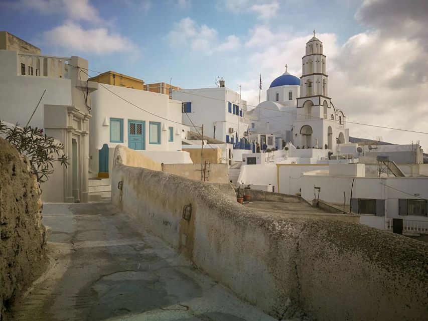 Santorini: Private Sunrise Tour With Breakfast and Oia Visit - Frequently Asked Questions