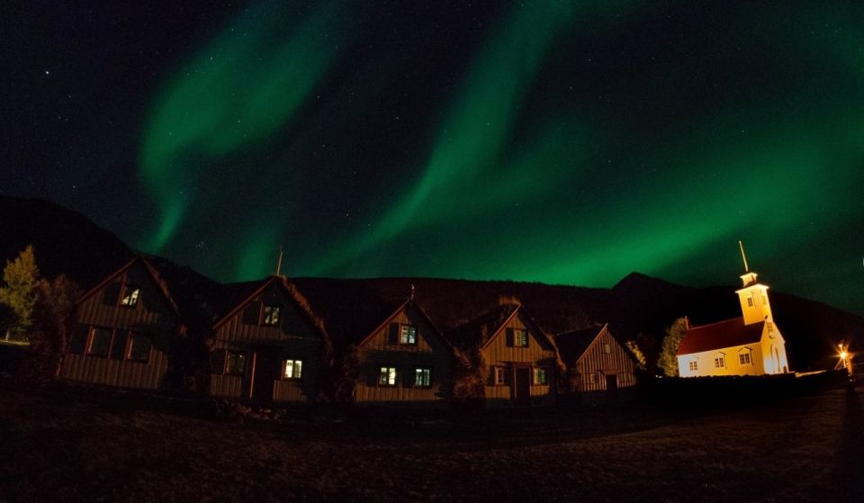 Akureyri: Northern Light Chase by Super Jeep - Key Points