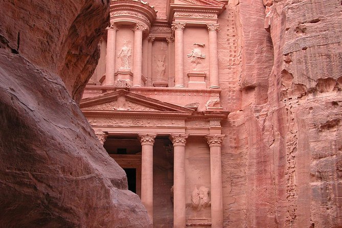 Aqaba Shore Excursion: Private Accessible Petra Tour - Key Points