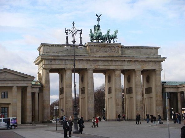 Berlin Introduction: Culture, Tyranny & Tolerance - Small Group 3-hour Tour - Key Points