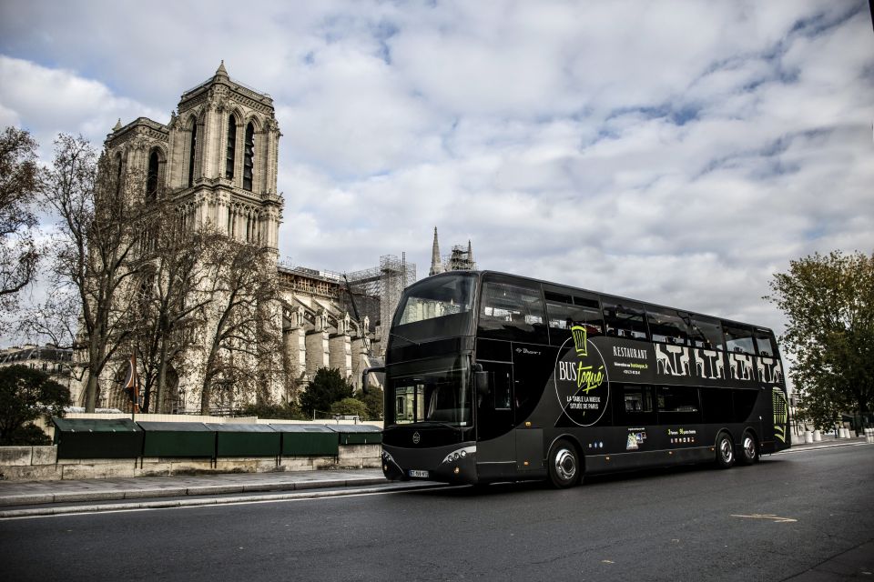 Champs Elysées Crazy Lunch Bus With a Glass of Champagne - Key Points