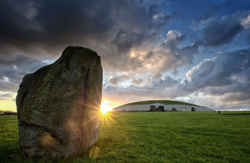 Dublin: Boyne Valley With Newgrange and Bru Na Boinne Entry - Tour Overview