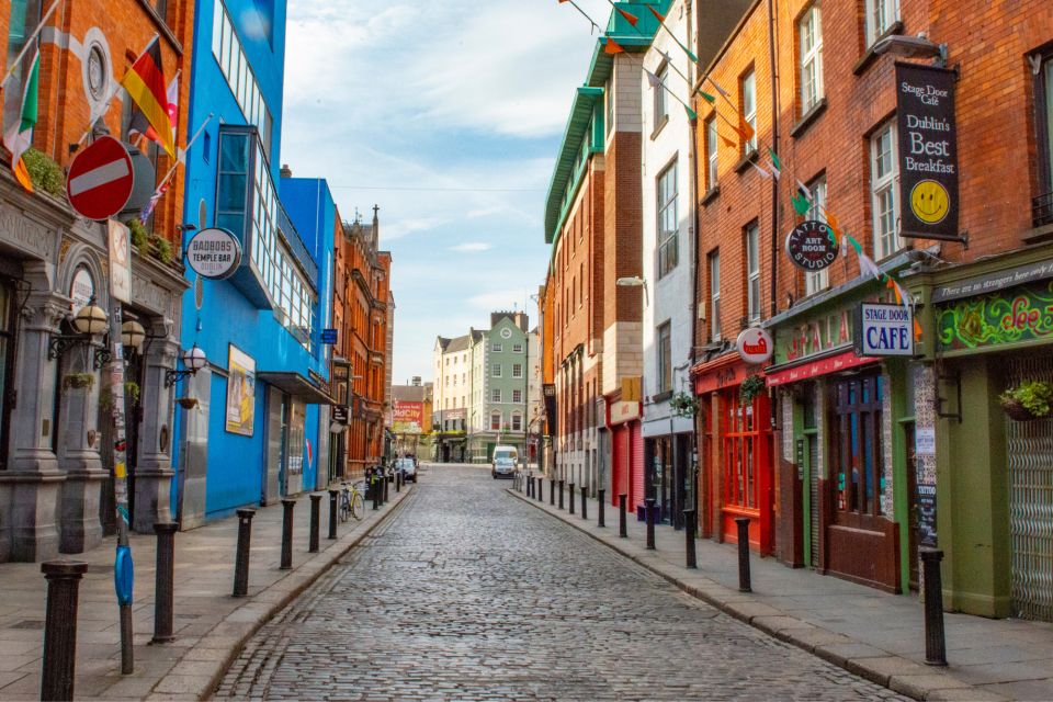 Dublin: First Discovery Walk and Reading Walking Tour - Key Points