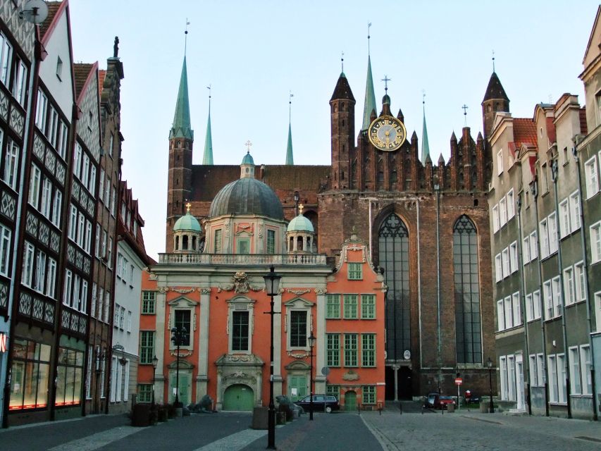 Gdansk Old Town Half-Day Private Walking Tour - Key Points