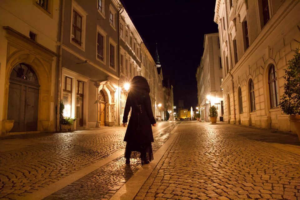 Görlitz: Ghosts and Spooky Historical Night Walking Tour - Key Points