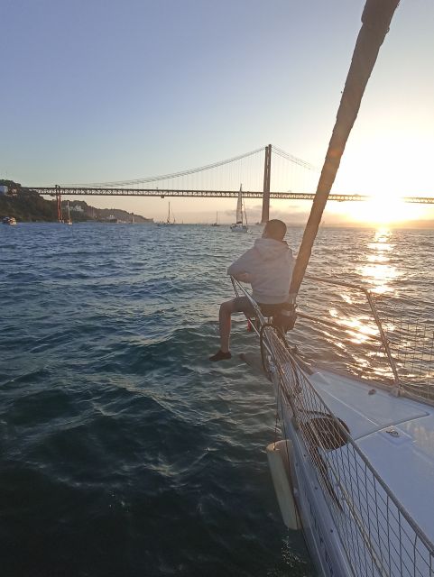 Lisbon: Private Sailboat Tour on Tagus River - Key Points