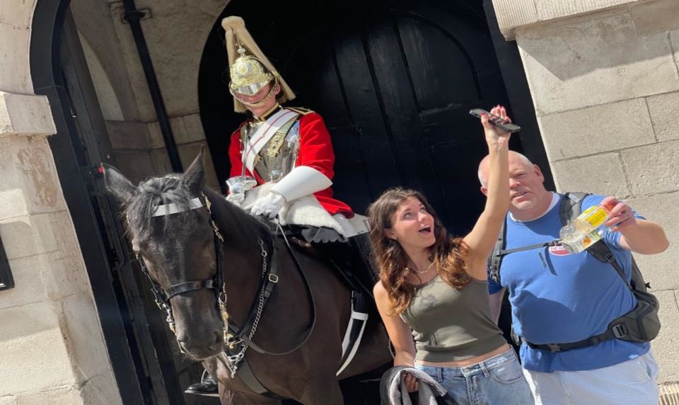 London: Westminster and Changing of the Guard Tour - Key Points