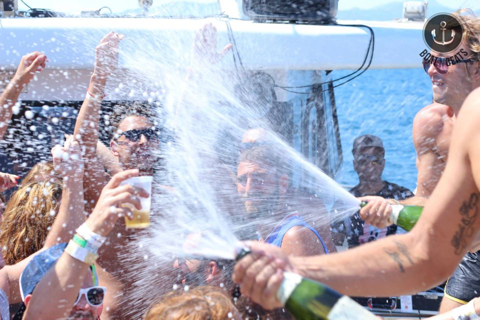 Mallorca: Boat Party With Dj, Buffet and Entertainment - Key Points