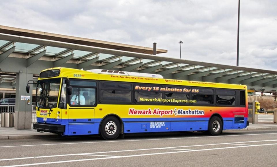 Manhattan: Bus Transfer From/To Newark Airport - Key Points