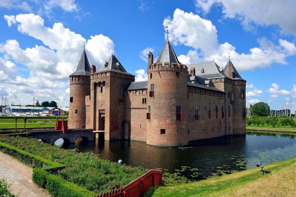 Muiden: Entry Ticket to Muiderslot Castle - Key Points