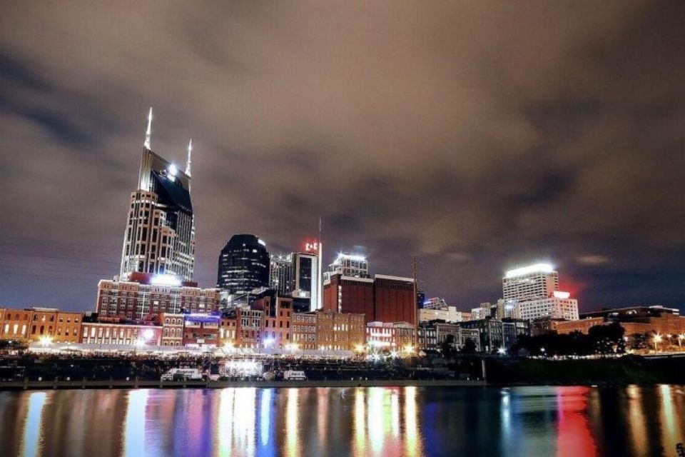 Nashville: 2-hour Trolley Sightseeing Tour by Night - Key Points