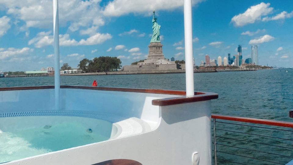 New York: NYC Hot Tub Boat Tour - Key Points