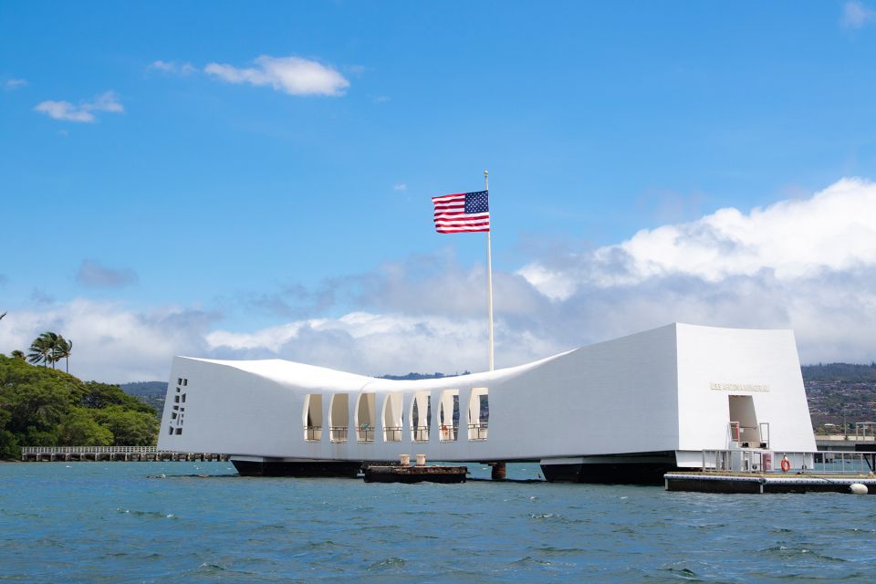 Oahu: USS Arizona Memorial and City Highlights Tour - Key Points