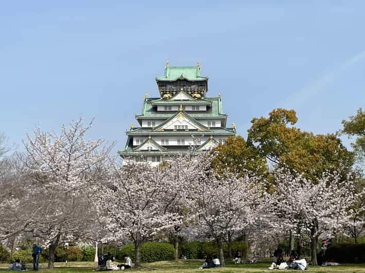 Osaka: Osaka Castle Tower Guided Tour - Key Points