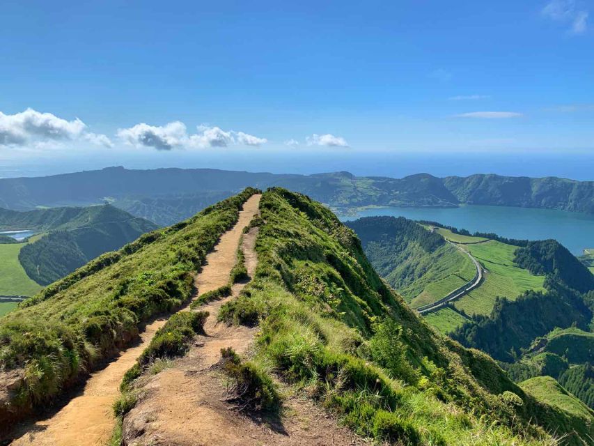 Ponta Delgada: Sete Cidades & Lagoa Do Fogo Tour With Lunch - Key Points