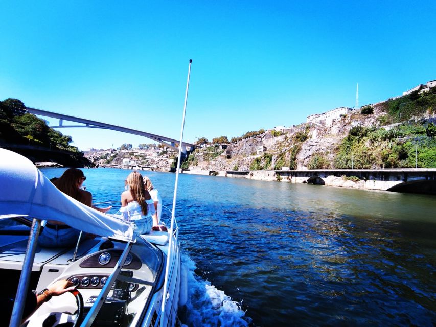 Porto: Private Boat Trip on Douro River (max 6px) 2h - Key Points