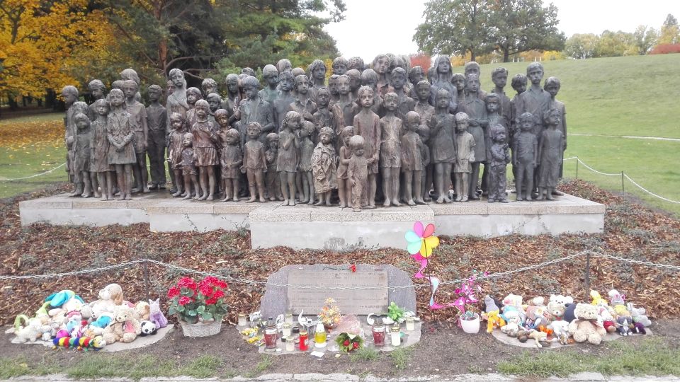 Prague: Guided Operation Anthropoid Tour With Lidice - Key Points