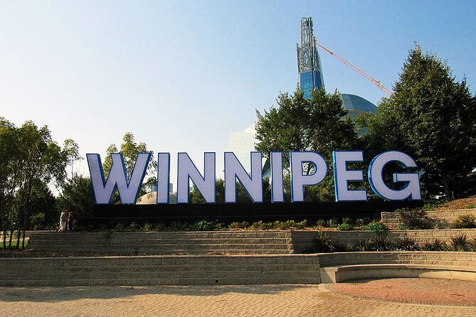 Private City Tour in Winnipeg - Key Points