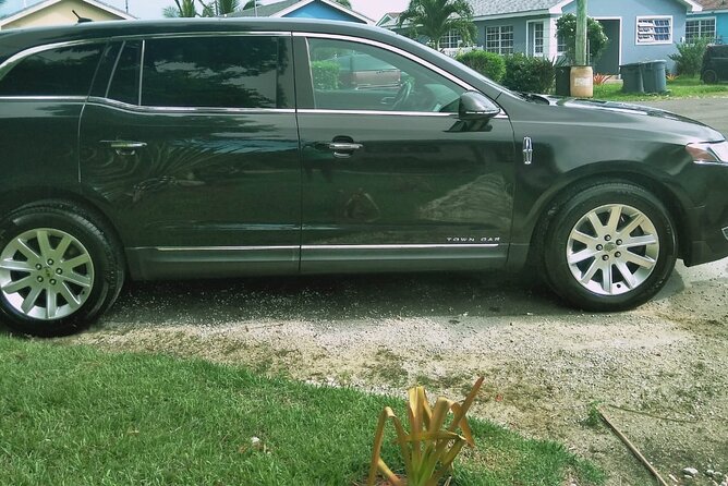 Round Trip Airport Private Transfer (Nassau Limousine) - Service Details