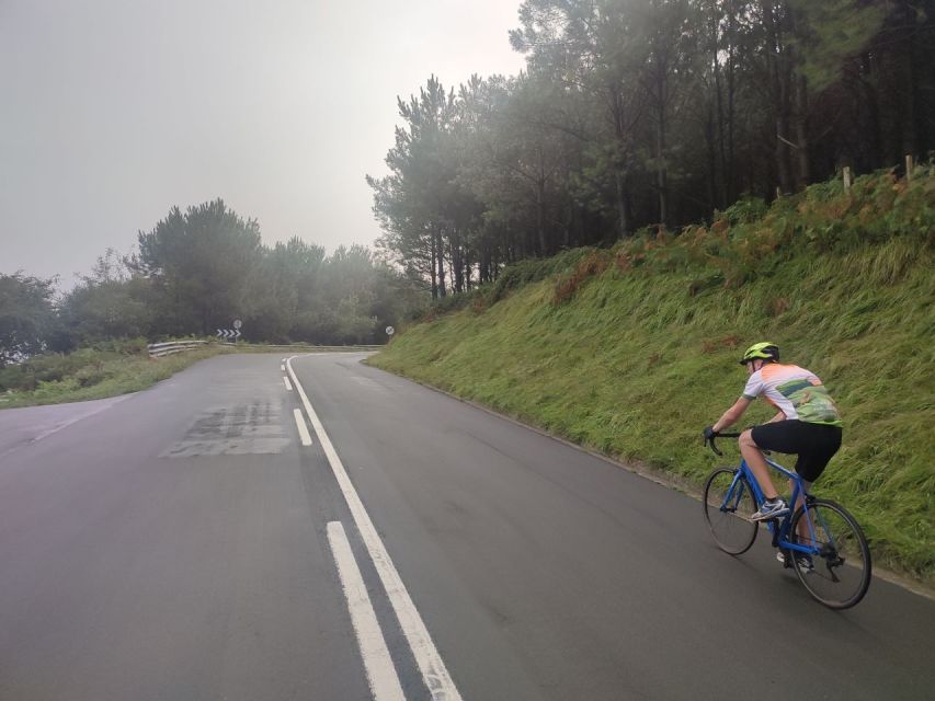 San Sebastian: Guided Road Bike Tour - Booking Information