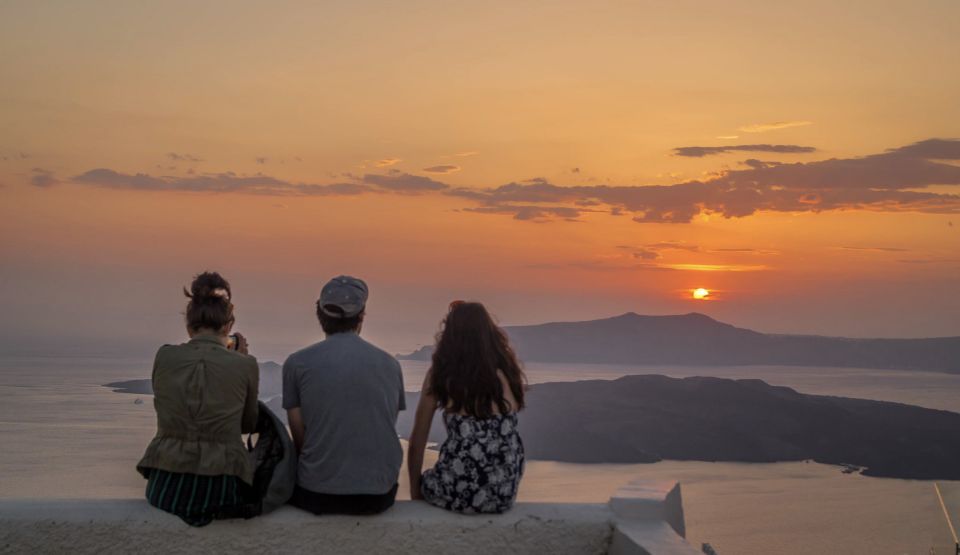 Santorini: Best of Santorini Private Tour With Wine Tasting - Key Points