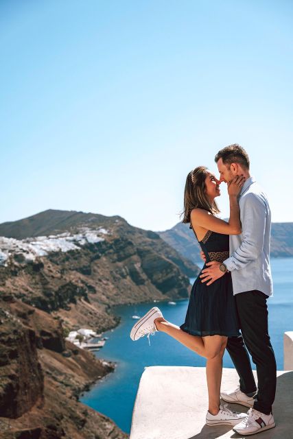 Santorini: Private Photoshoot in Oia or Imerovigli - Key Points