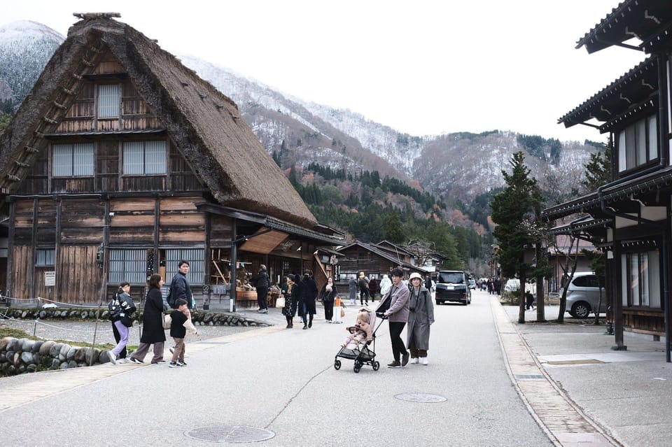 Shirakawago & Gokayama Ainokura Tour Review - Key Points