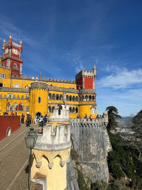 Sintra: Highlights Tour, Coastline and Cascais - Key Points